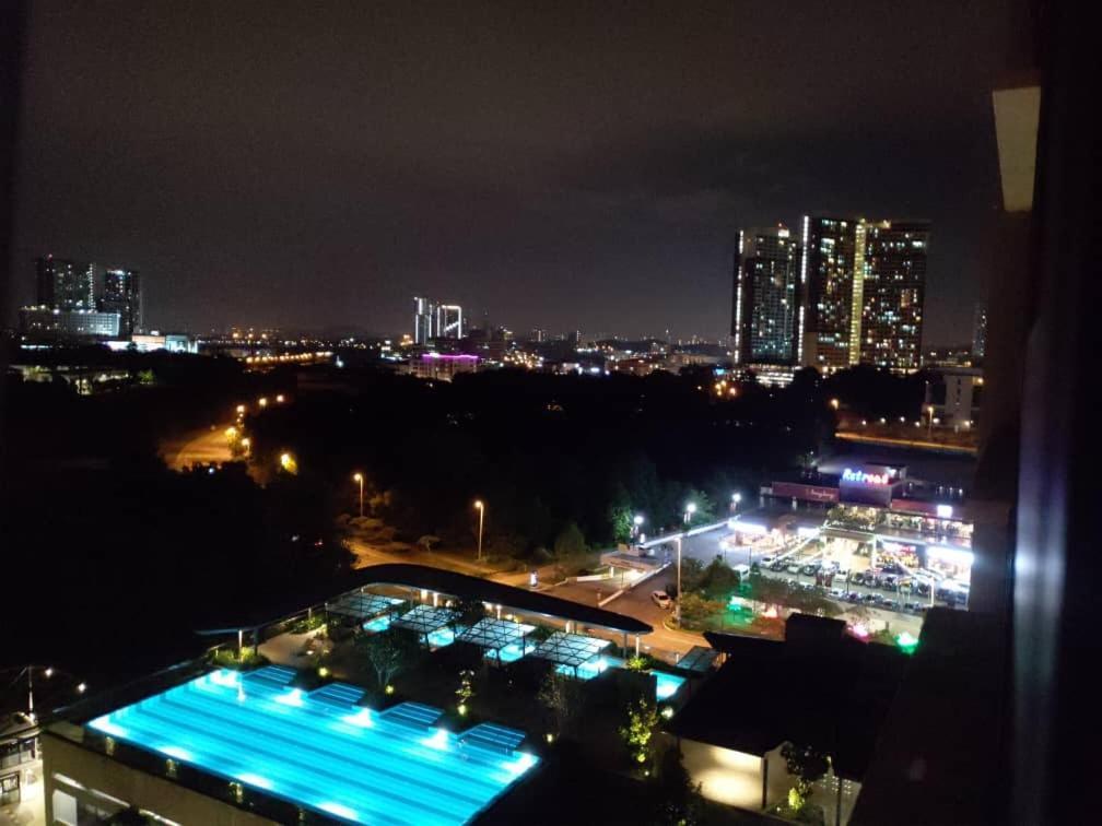 Cozy Studio unit,Cyberjaya,Wifi, Netflix,Free parking Bagian luar foto