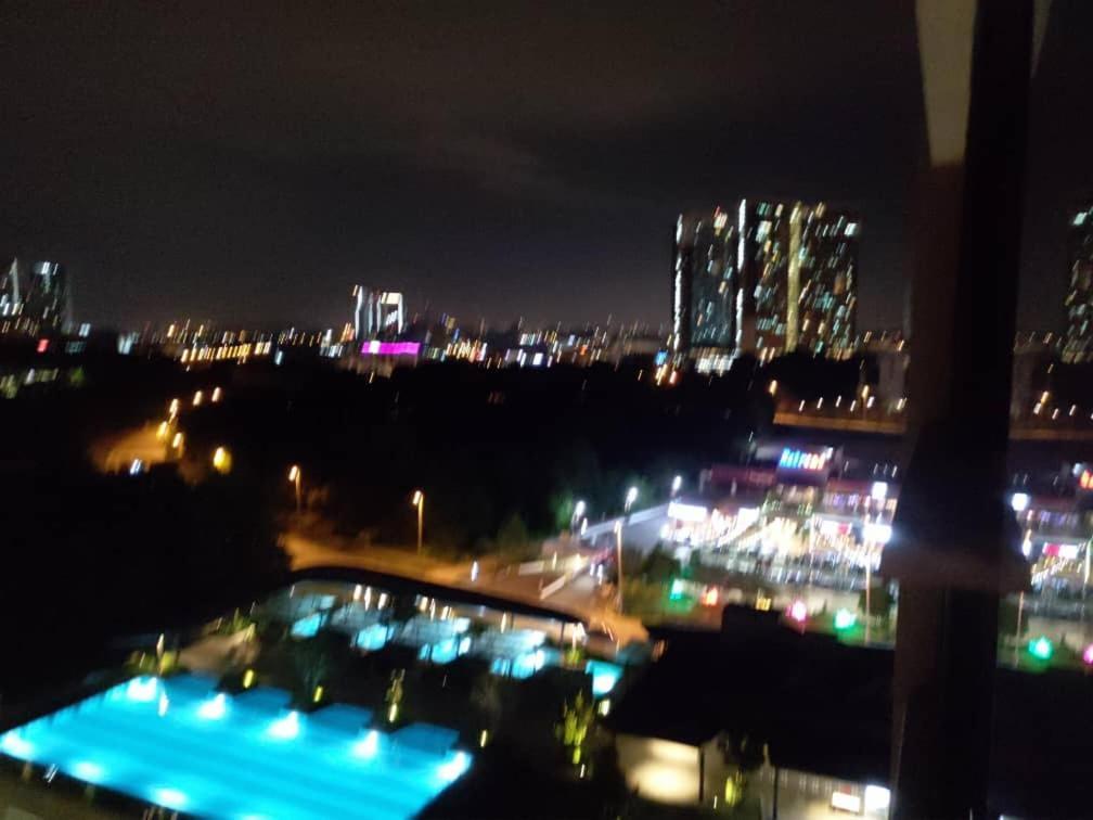 Cozy Studio unit,Cyberjaya,Wifi, Netflix,Free parking Bagian luar foto