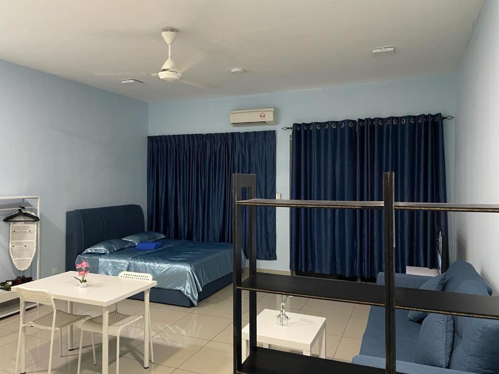 Cozy Studio unit,Cyberjaya,Wifi, Netflix,Free parking Bagian luar foto