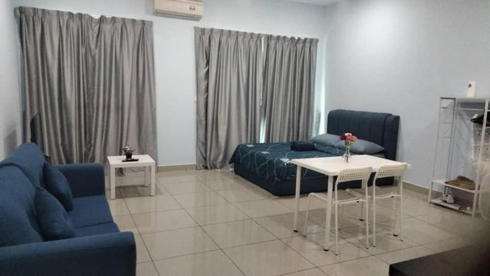 Cozy Studio unit,Cyberjaya,Wifi, Netflix,Free parking Bagian luar foto